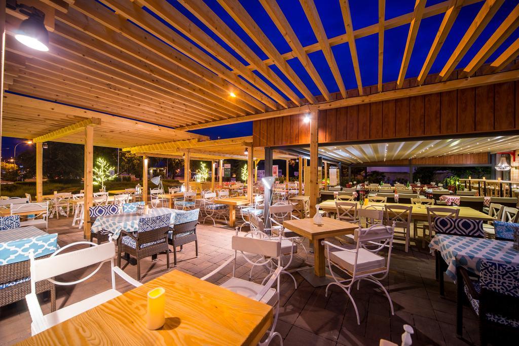 Bed And Breakfast Veja'S Krk Town Exterior photo